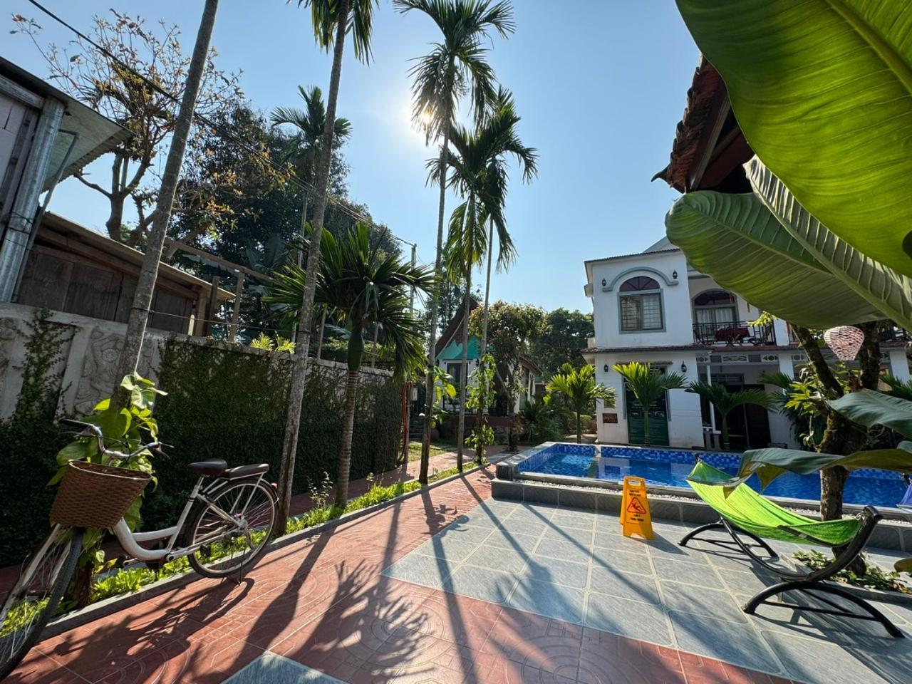 Tropical Valley Homestay - Villas Phong Nha Exteriör bild