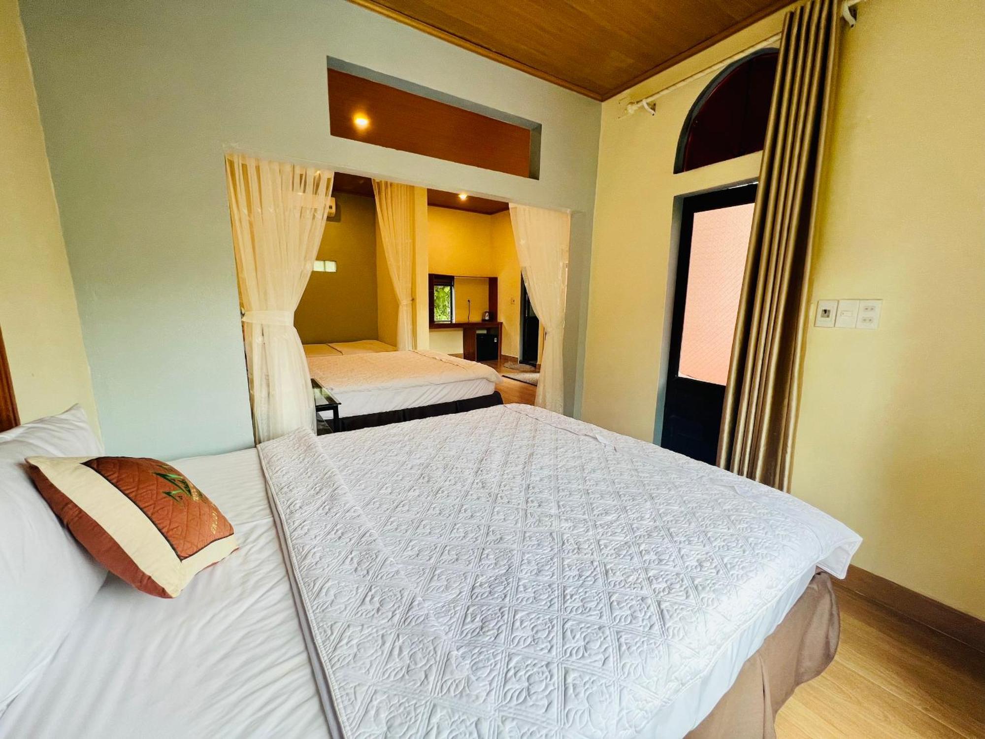 Tropical Valley Homestay - Villas Phong Nha Exteriör bild