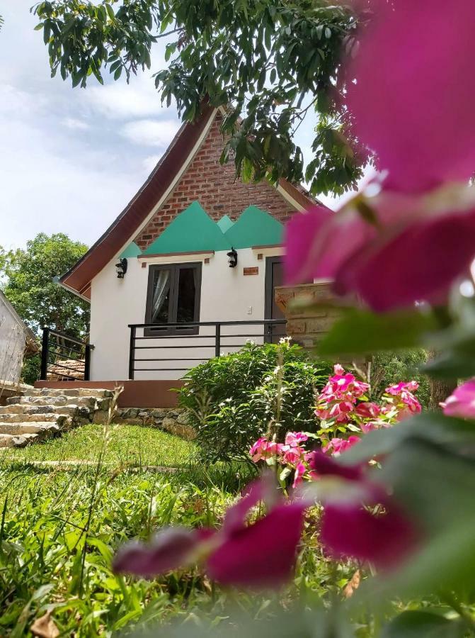 Tropical Valley Homestay - Villas Phong Nha Exteriör bild